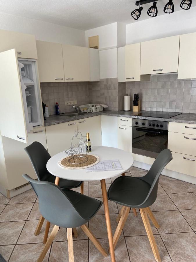 Cityapartment Direkt Am Hafen FDH Extérieur photo